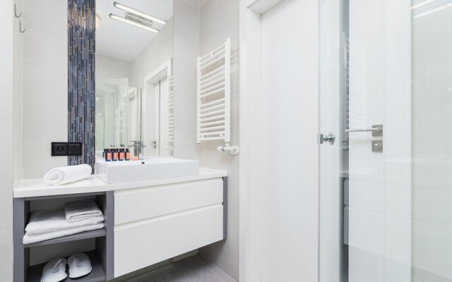 Apartment Romanowicza Cracow by Renters