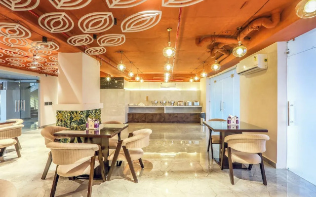 FabHotel Green Lotus Luxe