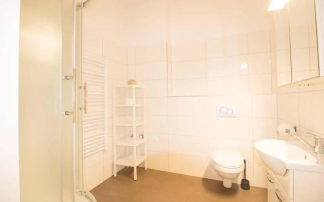 Studio-Apartment between Schoenbrunn & the City Center (26)