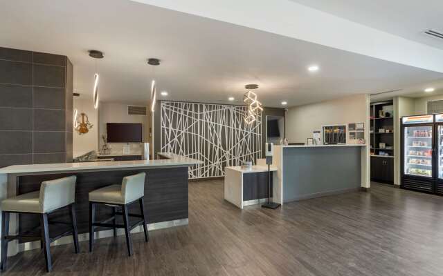 Best Western Plus Executive Residency Antioch Inn