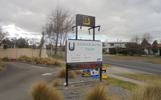 Utopian Motel Taupo - Hostel