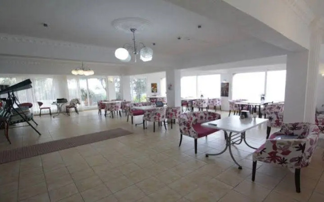 Tayfun Hotel