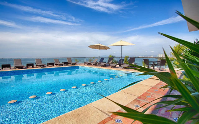 The Paramar Beachfront Boutique Hotel With Breakfast Included - Downtown Malecon