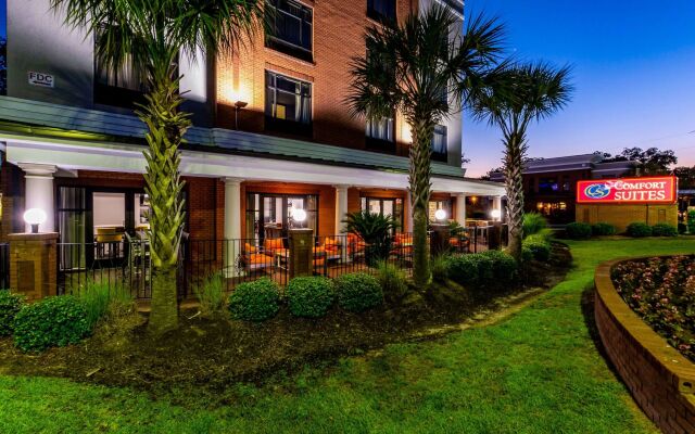 Отель Holiday Inn Express & Suites Lexington