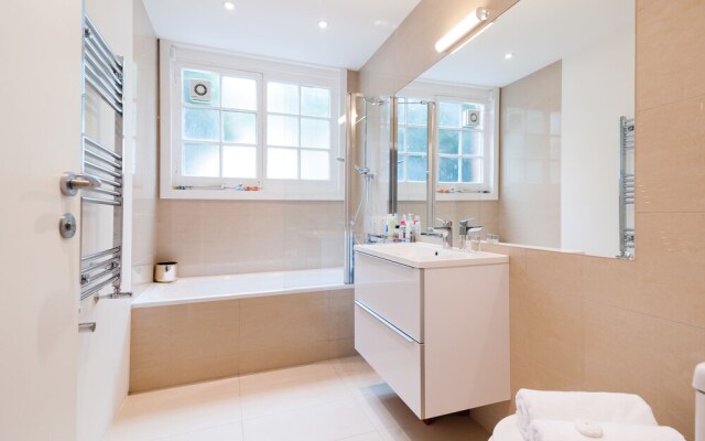 The Brook Green Family House - CDL