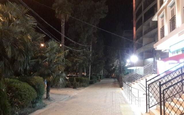 Апартаменты на Демократической 45-2