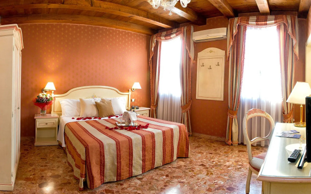 Hotel Conterie