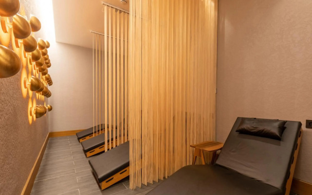 Unique Life Style Hotel