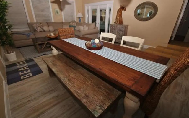 Beachside Vista Apartment 4