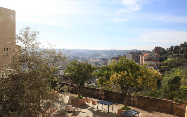 CSI Coimbra & Guest House - Student accommodation