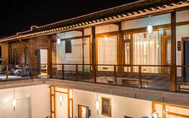 Tengchong Fengchengyuan Holiday Homestay (Heshun Ancient Town Branch)