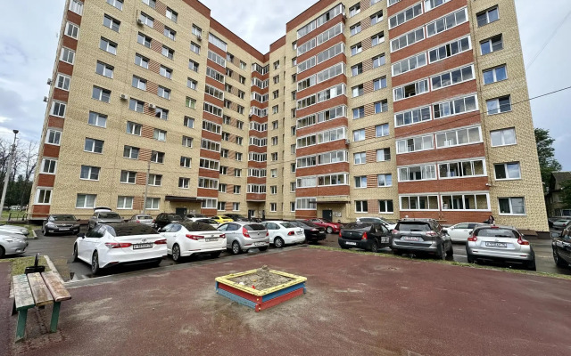 Apartment Good housing on Zhukova street