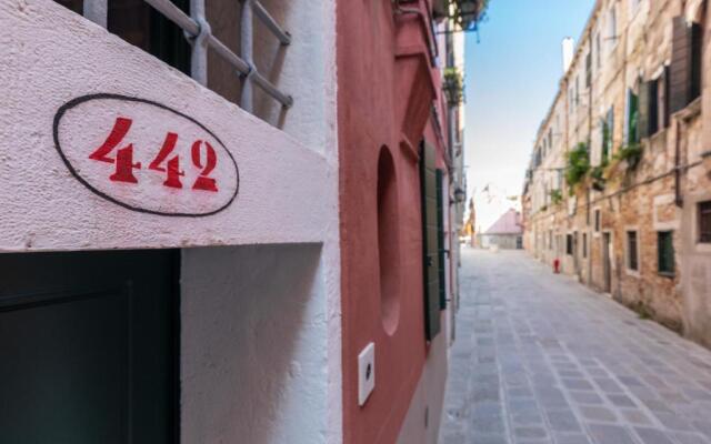 Venice downtown 4 pax.