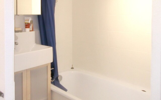 Apartment With one Bedroom in Saint-martin-de-belleville, With Wonderf