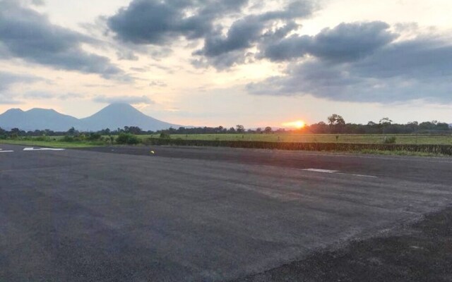 Villa Aeropuerto Arenal