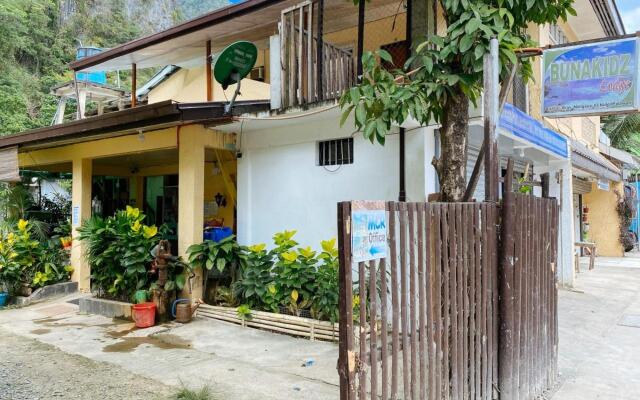 RedDoorz Hostel @ Bunakidz Lodge El Nido Palawan