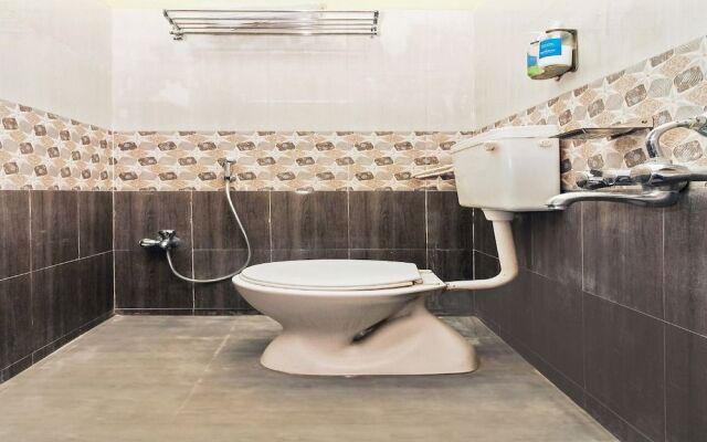 Silverkey Executive Stays 27824 Dharamkar Residency