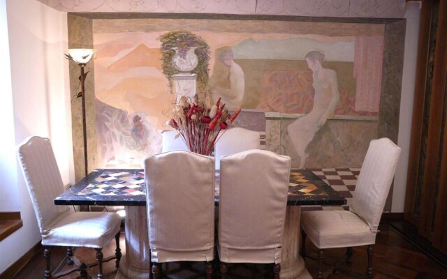 Rondanini in Rome With 1 Bedrooms and 1 Bathrooms