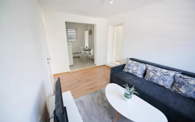 Lovely House Apartment