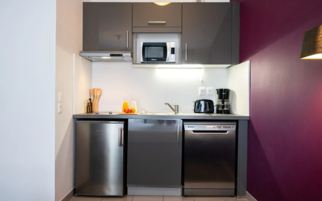 Nemea Appart Hotel Quai Victor Tours Centre