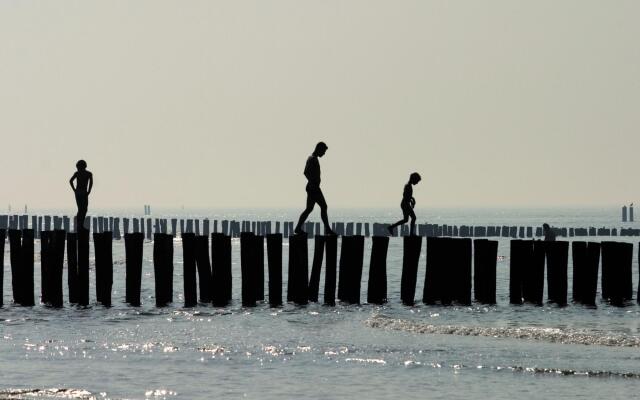 Holiday Home in Oostkapelle Near the Beach