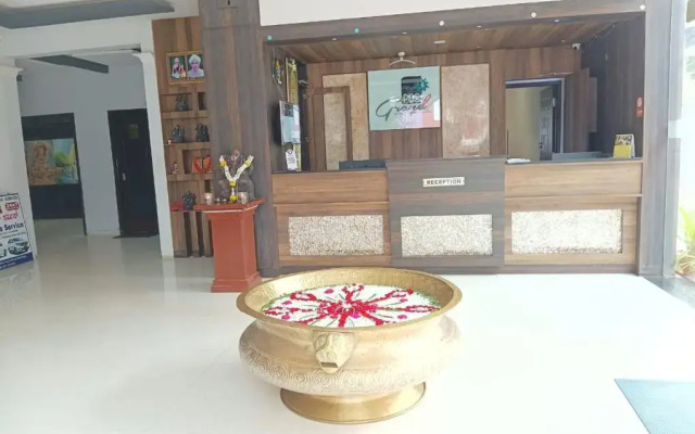 Pbs Grand by OYO Rooms