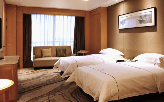 Yangzhou Changqing International Hotel
