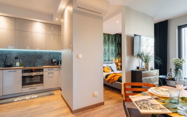 Stylish Modern Apartment in the Vicinity of the Vistula River Parking