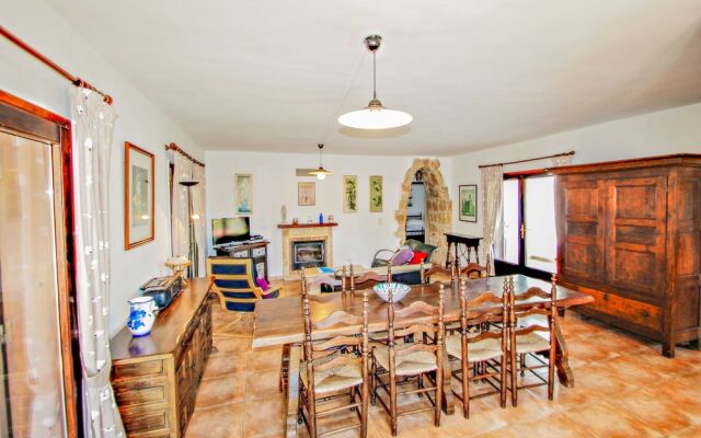 Flandes - traditionally furnished detached villa with peaceful surroundings in Benissa