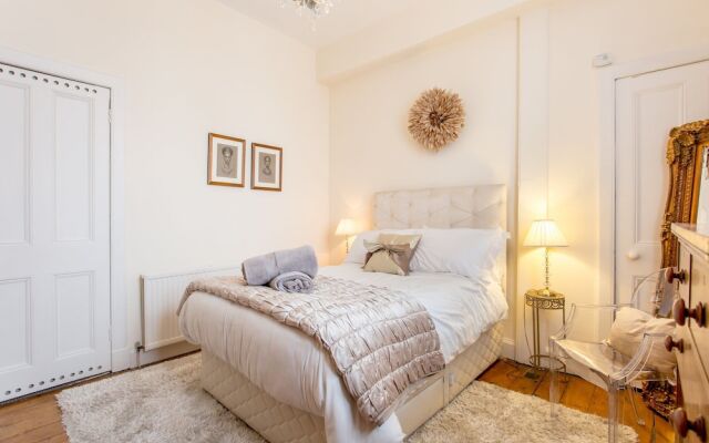 2 Bedroom Flat in Edinburgh