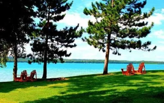 Sugar Lake Lodge