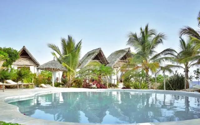 Kusini Beach Bungalows