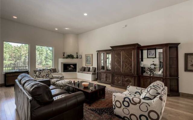 Eagles Rest - Four Bedroom Cabin