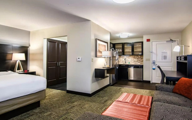 Staybridge Suites Marquette by IHG