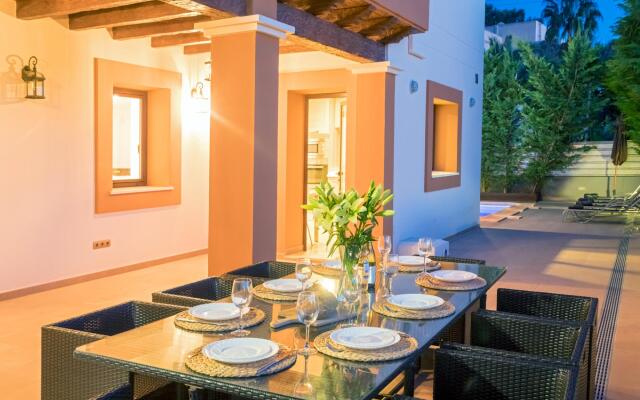 Villa in Ibiza Town, sleeps 12/14 - Villa Alexandra