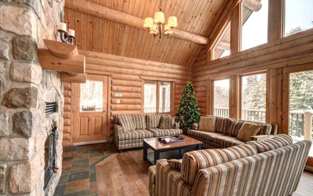 Chalet Navajo