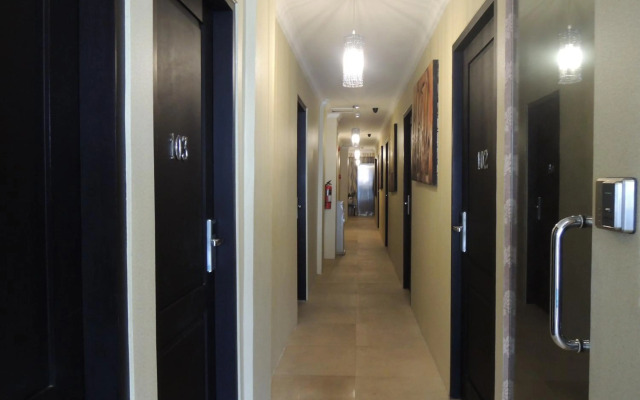 Twins Hotel Manggadua