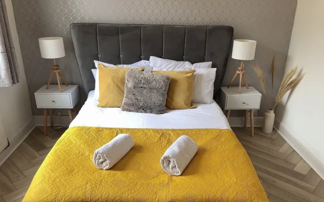 Modern 3 bedrooms house with 6 guests