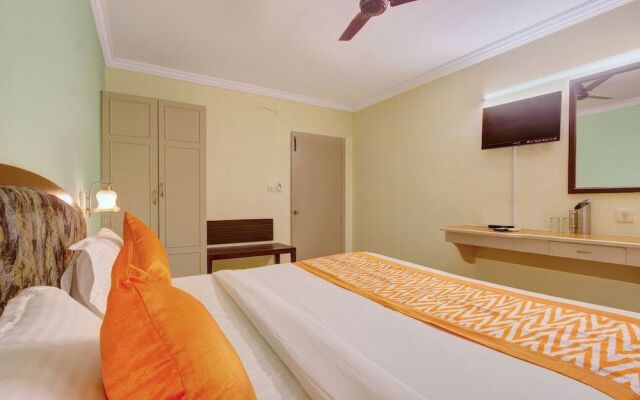 OYO 10596 Hotel Indu