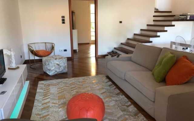 Charming 3 Bedroom Villa in Calmasino