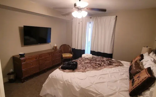The Bear Den