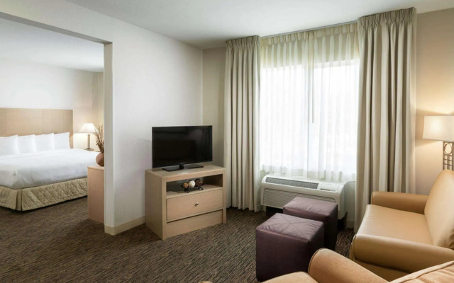 DoubleTree by Hilton Hotel Vancouver