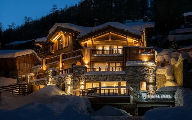 Alaska Lodge by Alpine Residences