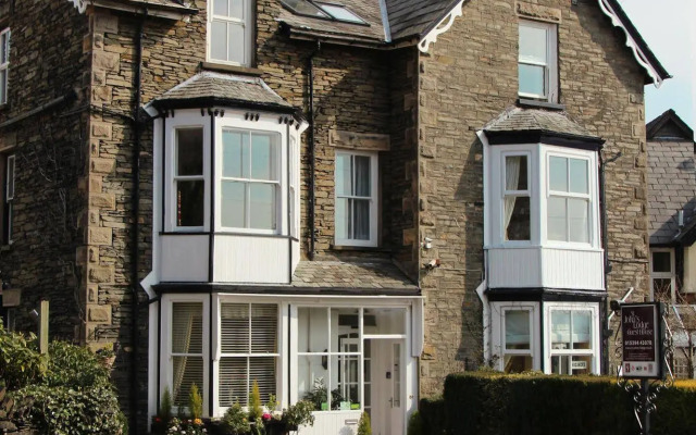 St John's Lodge (incl off-site health club)