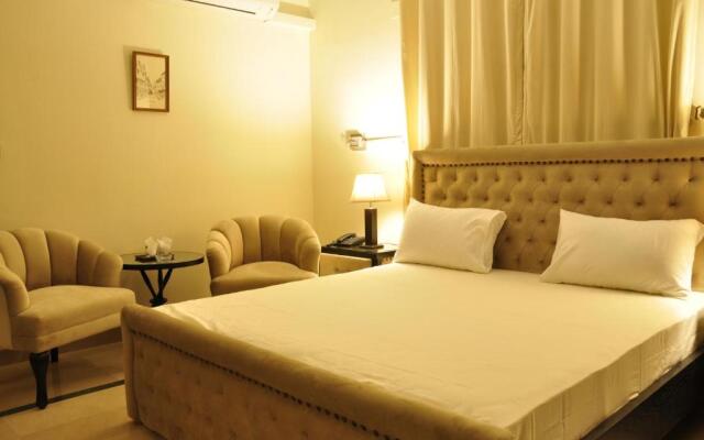 Reina Boutique Hotel - G6