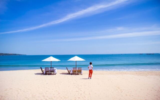 RedDoorz near Petitenget Beach