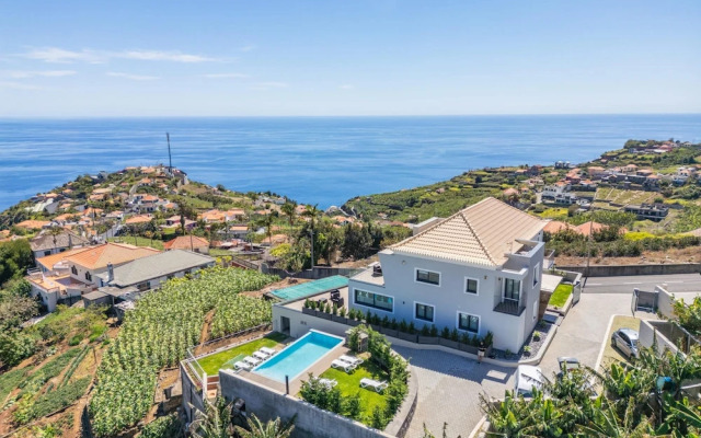 Sunshine Deluxe B by Madeira Sun Travel