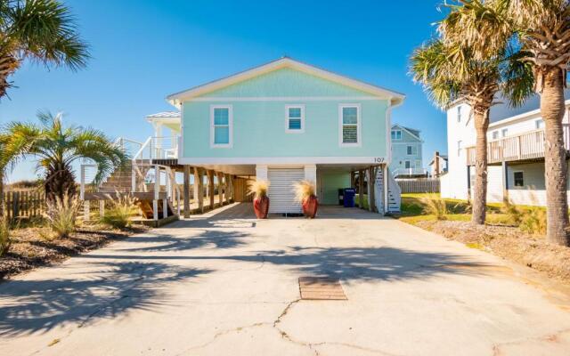 Seascape by Oak Island Accommodations