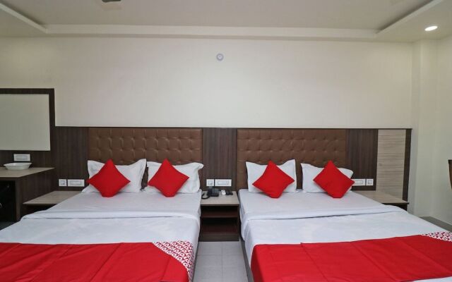 OYO 37989 Hotel Debarshi
