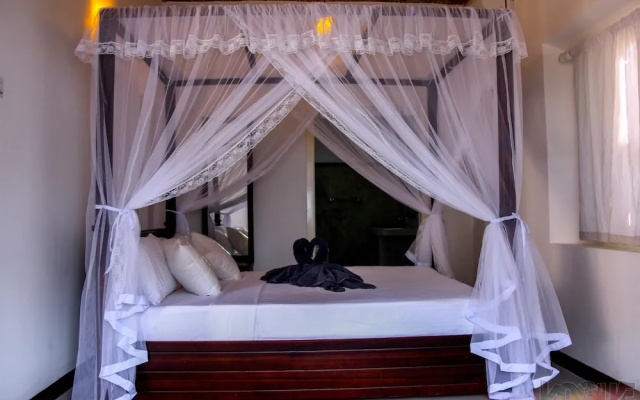 Villa White Dome